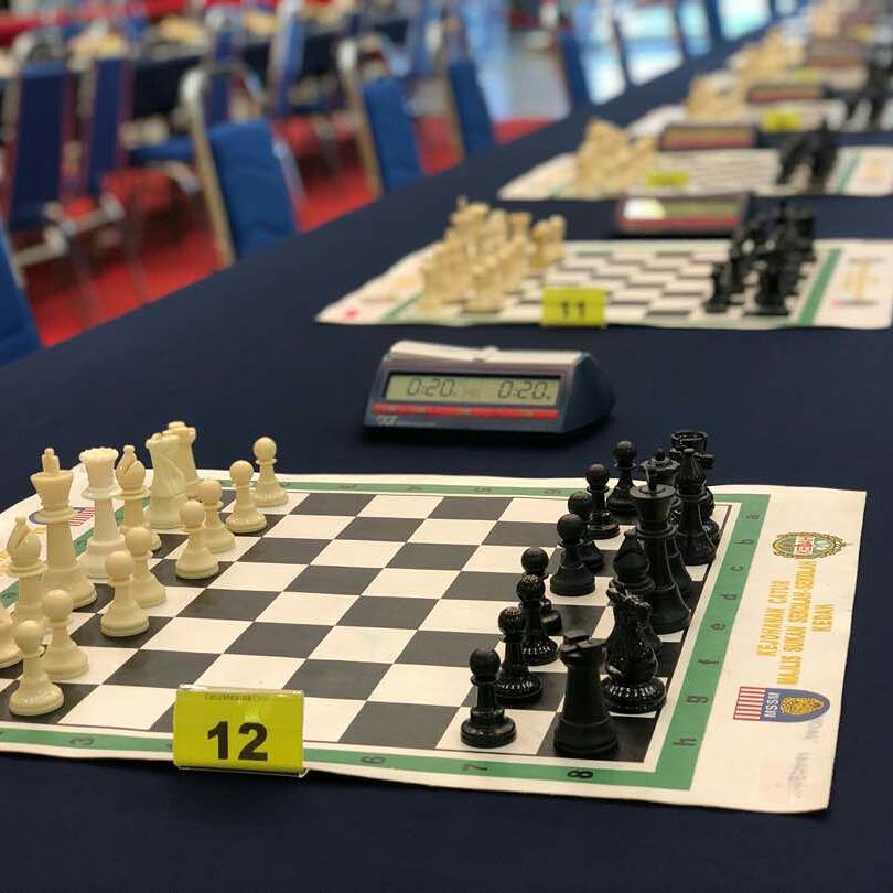 MydinMalaysia's tweet photo. Sedang berlansung 'Kejohanan Catur Jelajah Mydin Malaysia' di MYDIN USJ, Subang Jaya. ๐
#seronoknyahujungminggudimydin #chess #catur #USJ #subangjay
#MYDIN https://t.co/hjqPrxSMO8