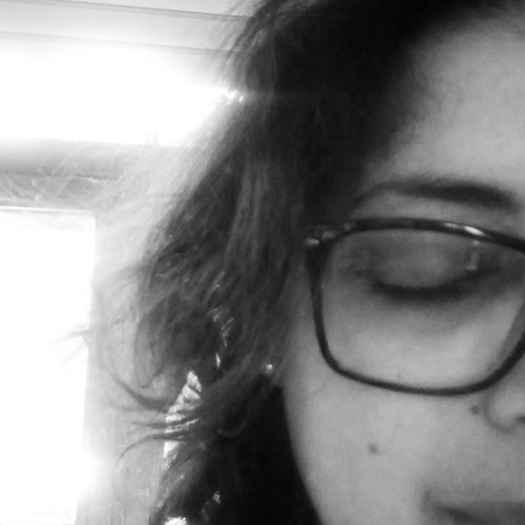 michellealtier's tweet photo. Mi mejor mitad,La que al infartar me salvó y gracias a mi costado derecho,hoy hablo y escribo esto. 👏 siempre💜🌸 https://t.co/QQYvZbmN0Q