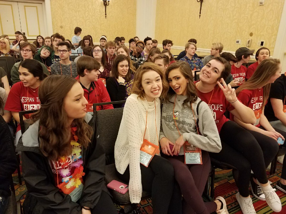 DramaLiberty's tweet photo. ThesCon 2018 #MSTAloha https://t.co/0X79RjAOkO
