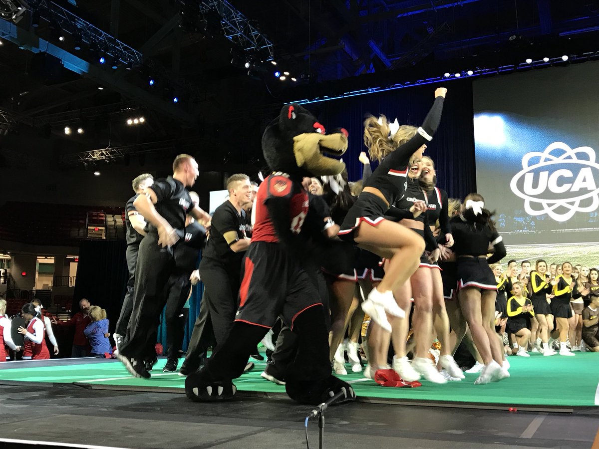UCAupdates's tweet photo. FIRST EVER Coed D1A Game Day National Champions - University of Cincinnati 🔴⚫️🥇 #UCAnationals https://t.co/I1Qz3fSG9U