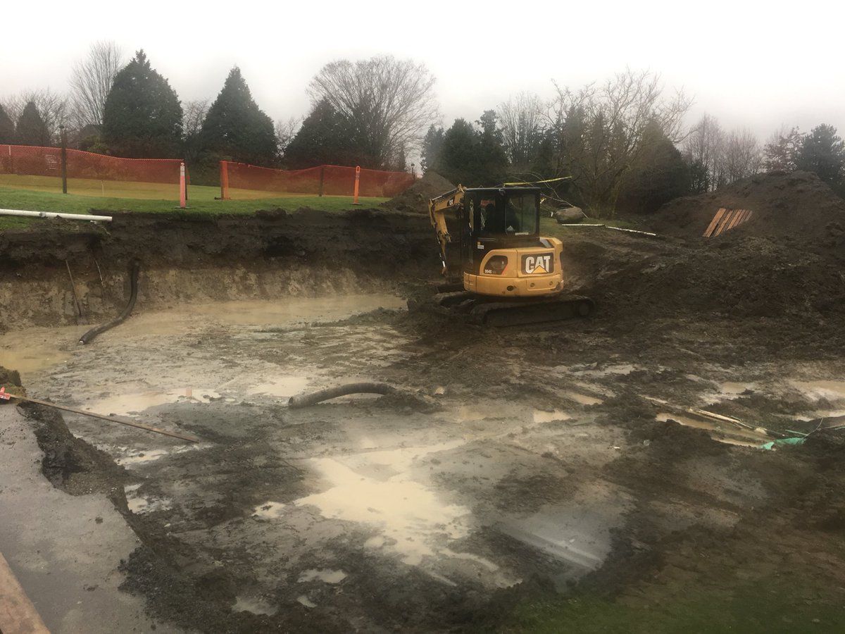 Brett Saunders tweet media