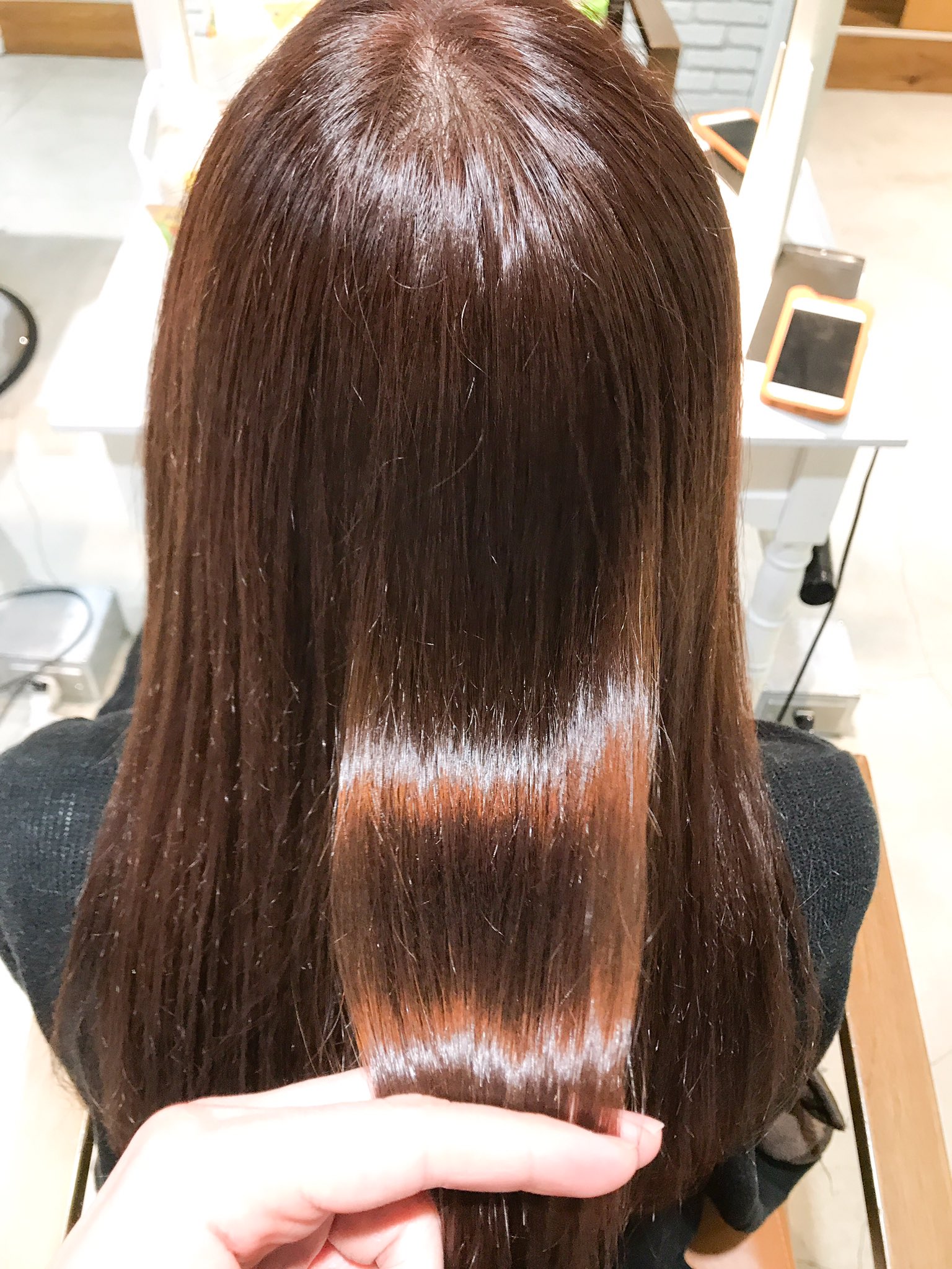 石塚淳 イルミナカラーコーラル 本日17 00以降スムーズなご案内が可能ですので髪を綺麗にされたい方はご予約お待ちしております 新宿 ユーレルムオット Urealmotto ヘアカラー イルミナカラー イルミナカラーコーラル ピンクベージュ