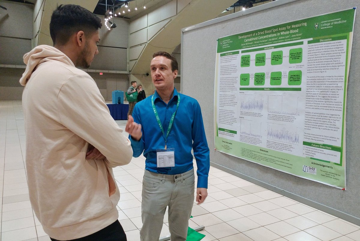 PDW2018's tweet photo. Professional Development Week's first ever Poster Presentation was a success! Thank you to all the presenters for showcasing your research and to the delegates that took the time to learn a little something from your colleagues. 💊🔥 #FuelingOurFuture #PDW2018 #yeg #yegdt https://t.co/EaE3Z6aEXL
