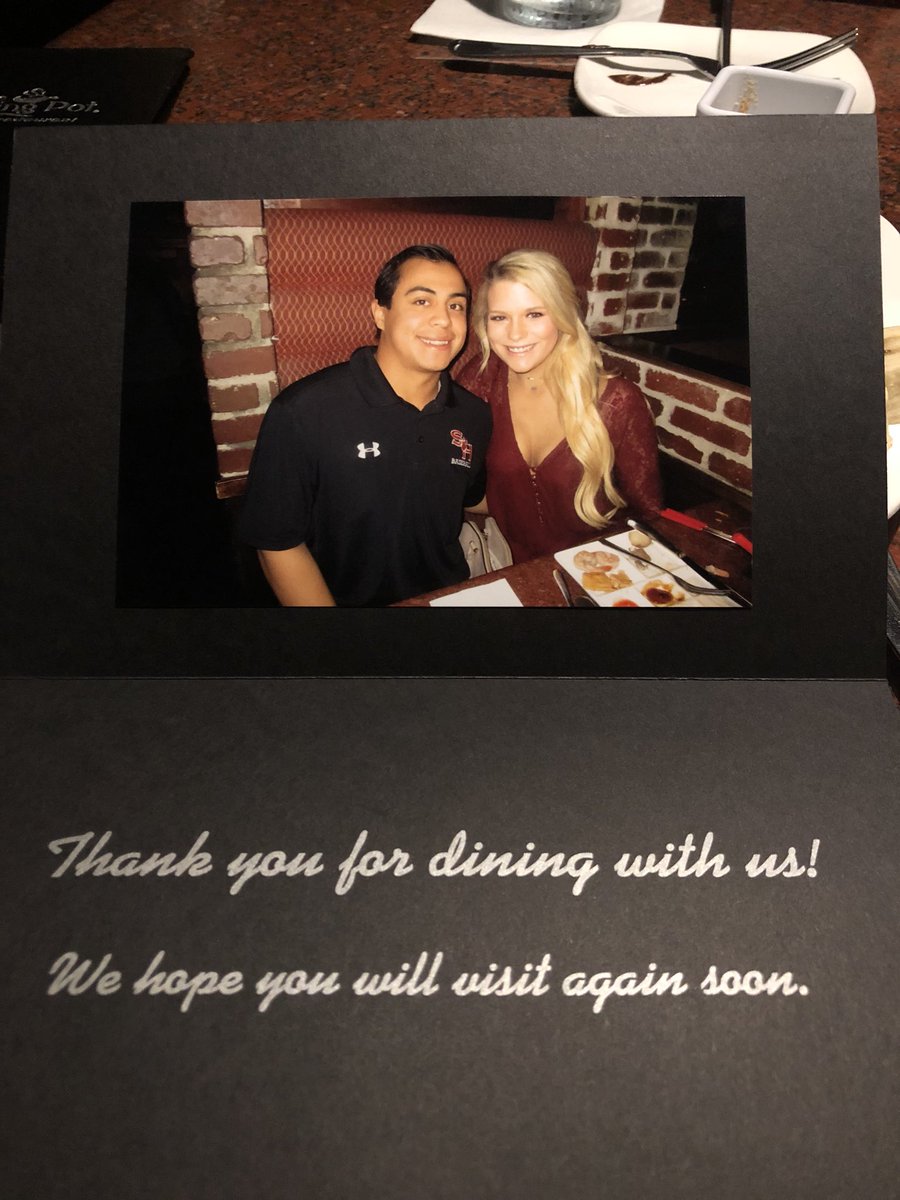 RobieRojas's tweet photo. What an amazing Anniversary dinner with this amazing girl. #MeltingPot #BeyondFull https://t.co/dWlwqcbKwz