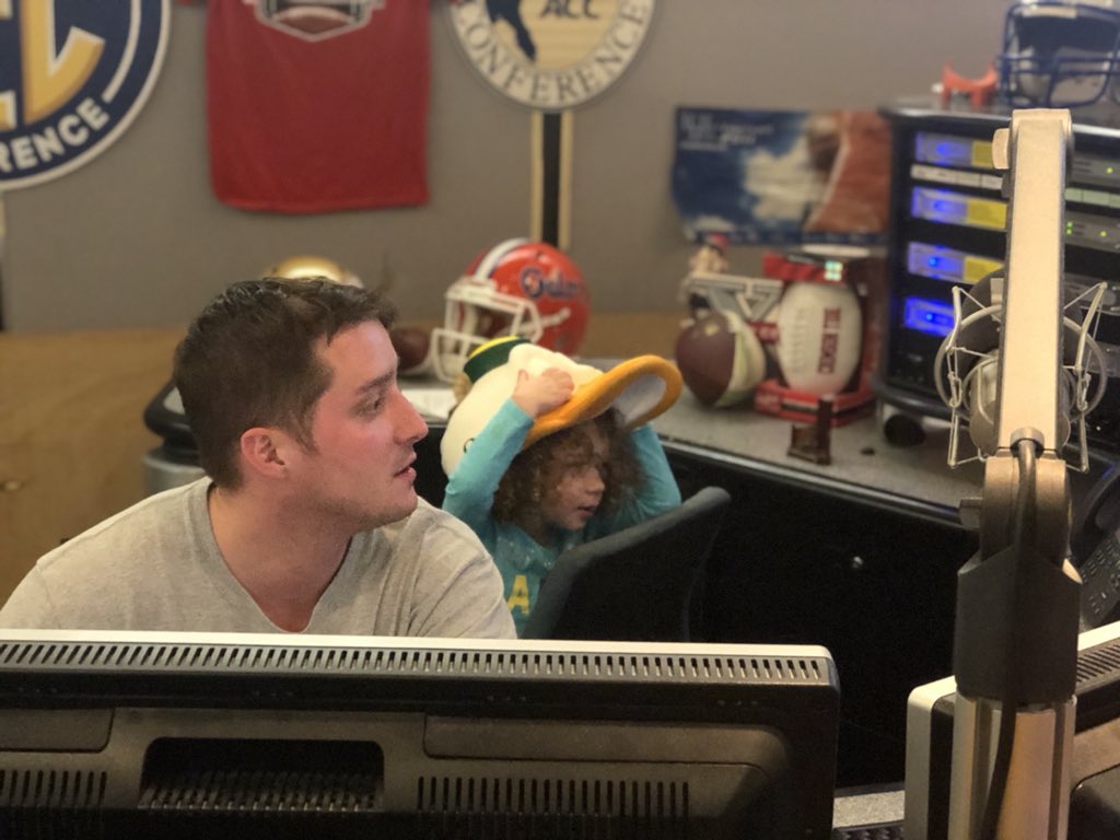 TheBigRedHog's tweet photo. Thanks to @NateLee_radio, the impromptu “take #Razorbaby to work day” was a success! Exhausting for all, but a success nonetheless. Also, thanks to @HorowitzJason & @andystaples for rolling with it today on @ESPNUonSiriusXM!
#TeamWorkMadeTheDreamWork https://t.co/nK4Rm8EKJO