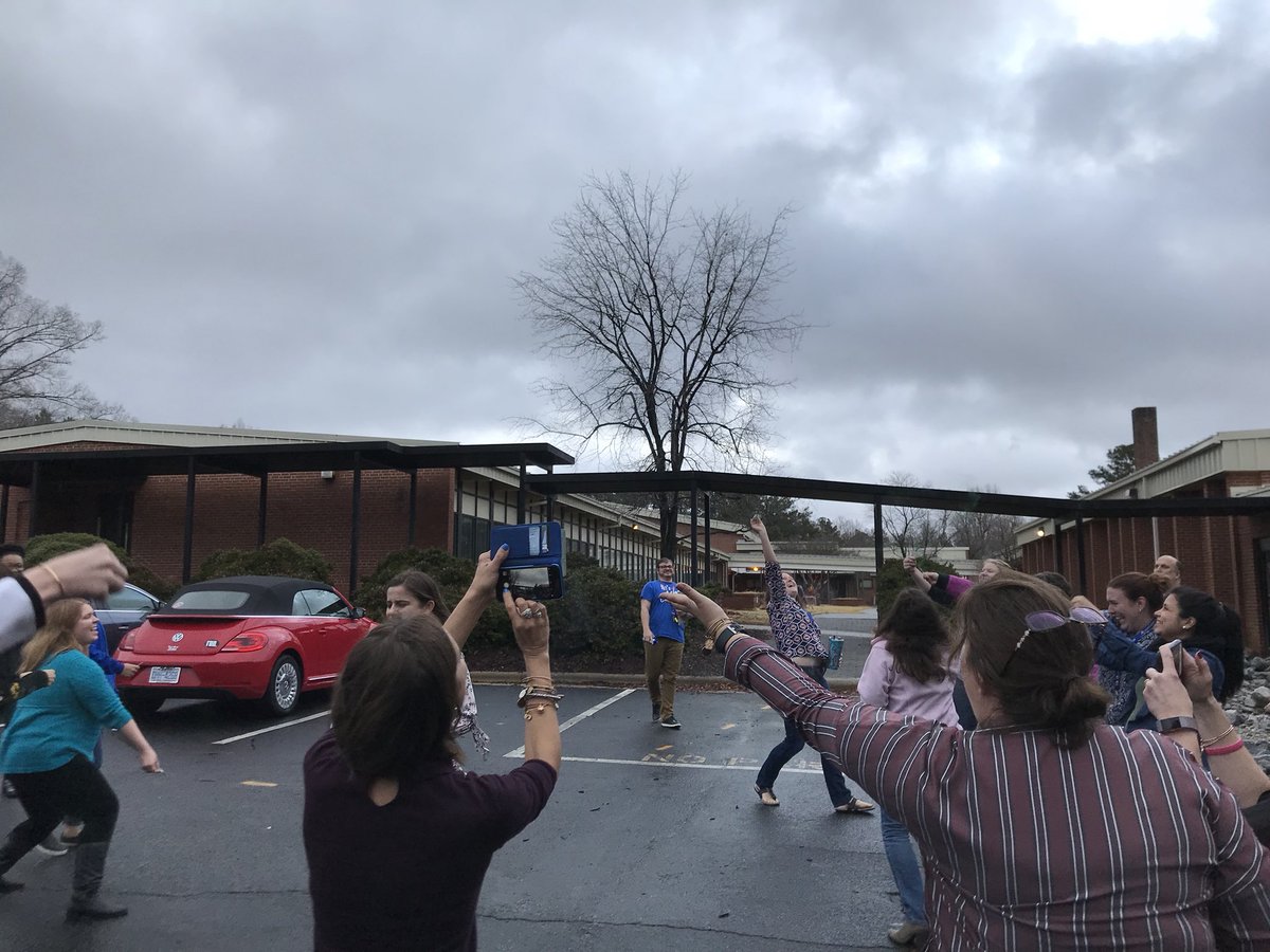 DrAHA15's tweet photo. The positive energy was contagious at Cooper Academy today! There are endless possibilities for the new year! #Hello2018 #jocomindset https://t.co/WOYbtfo7Eh
