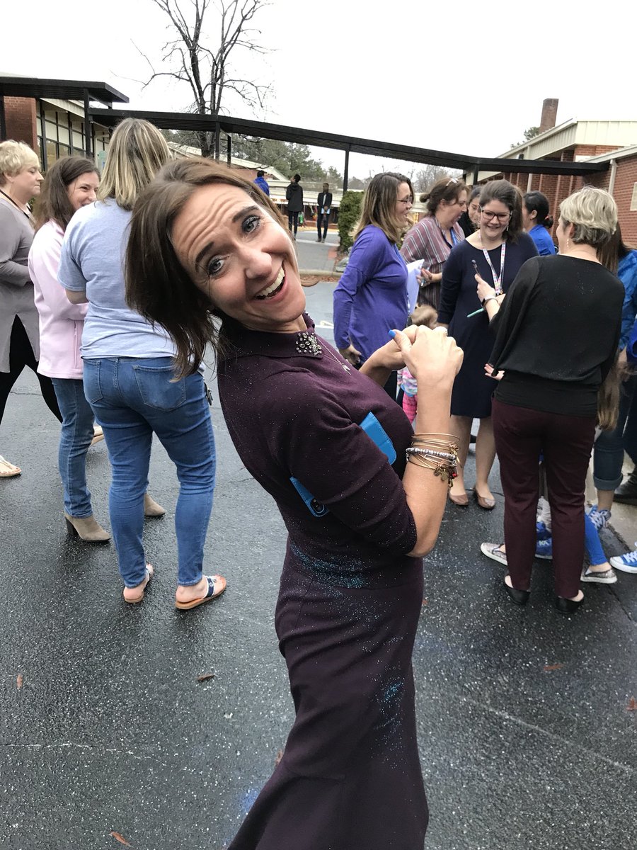 DrAHA15's tweet photo. The positive energy was contagious at Cooper Academy today! There are endless possibilities for the new year! #Hello2018 #jocomindset https://t.co/WOYbtfo7Eh