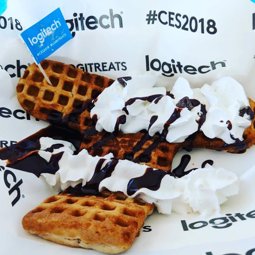 Logitech's tweet photo. Things are winding down at #CES2018, but there’s still a little bit of time to win prizes - 30 minutes to be exact. RT this for a chance to win. #LogiTreats https://t.co/orB1zXVSmC