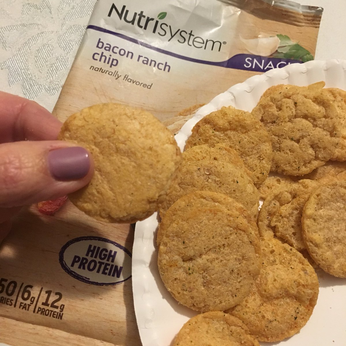 DiMeoLisa's tweet photo. Whatever @Nutrisystem did to the chips, they did it right! These bacon ranch chips are delicious! #nutrisystemsnaps #success #50lbsgone #nutrisystemworks https://t.co/4noVms46oW