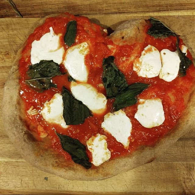 BarbarianBread's tweet photo. First shot at pizza! Margharita on a sourdough white-wheat crust. @pizzacamp's sauce recipe, mixed with @tartinebakery style dough. Wish I could say the heart shape was on purpose! @pizzacamp I must learn your ways #workinprogress  #pizza #sourdough  #hu… https://t.co/MlIzP4UAmW https://t.co/SyaHAuAExK
