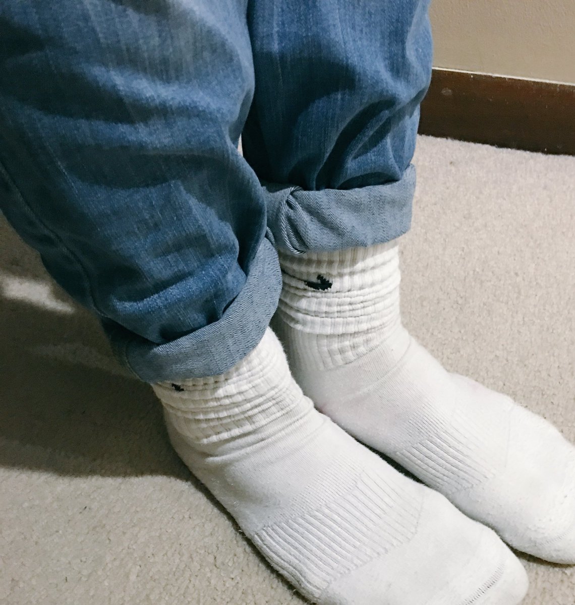 tight rolled jeans 80s