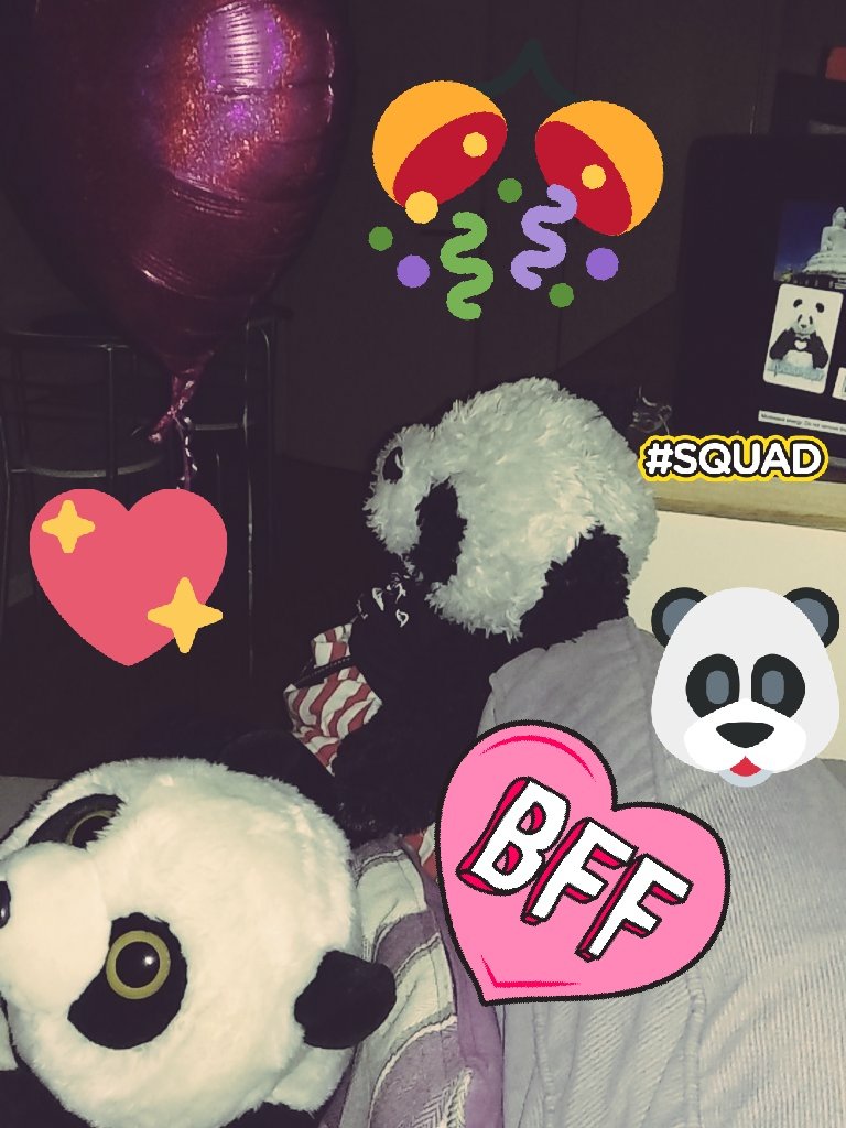 PNDpopcornpants's tweet photo. Hanging out with my #BFF, Lin Lin!! #FridayNight watching a movie, eating bamboo &amp; playing with #balloons. #PandaLife https://t.co/UNdorsolEa