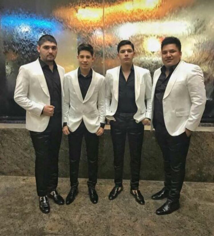 Banda_Tops tweet media
