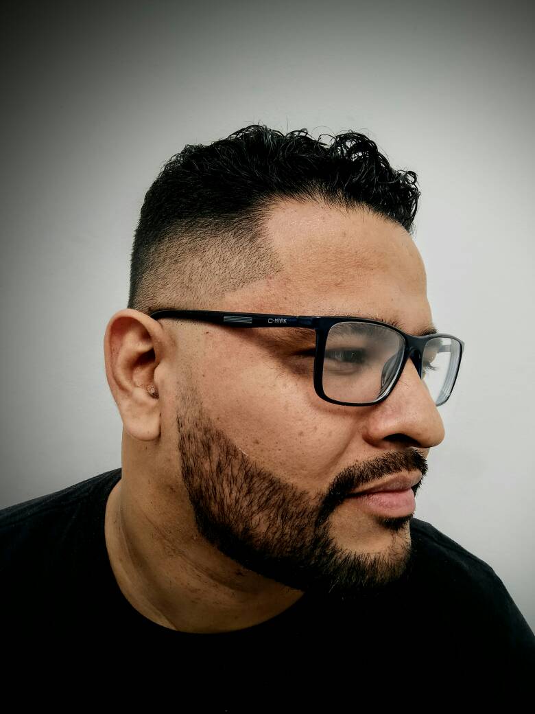 thelupsbarber's tweet photo. T H E L U U P S G A D B A R B E R
                     💈✂💈
#barberposts #barbergang #barber #barbershop #barbeershop #haircut #hairstyle #hair #mexico #mens #menssuit #sonora #tepic https://t.co/HRcMZ32mVv