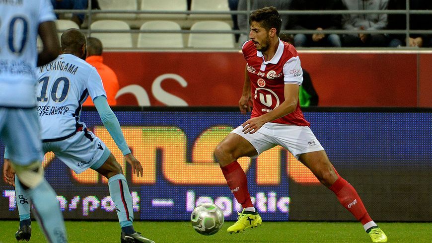 icichampagne's tweet photo. LIGUE 2 (J20) | Le @StadeDeReims poursuit sur sa lancée à @US_Orleans (0-2) #USOSDR #FBsport
https://t.co/aiHZDxIQVZ https://t.co/AhGzb4LkXb