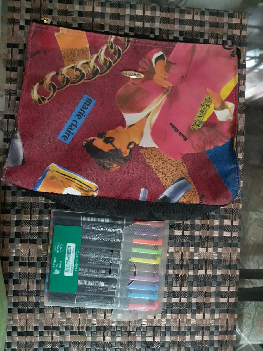 MaMu_AwAw's tweet photo. Scored these yesterday.
50.00 Marie Claire 
30.00 Optex Care highlighter set
Not bad. 
Ukay is life.
#ALDUBActually https://t.co/nc52KbYPN7