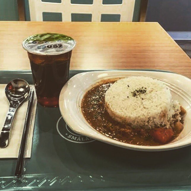 MayfairYeg's tweet photo. Living at The Mayfair means that you can enjoy this delicious curry chicken from @zenqedmonton without even going outside. The perfect fix for a cold day
. #yeg #yegdt #yegfood #Jasper109 #taiwanesefood https://t.co/IMvWN8rHmu
