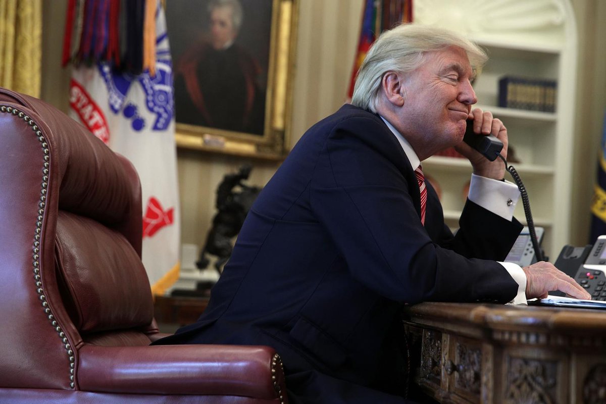 Newsweek's tweet photo. White House can't work a conference call and spends 22 minutes trying to mute reporters  https://t.co/26XAd2Ht9i https://t.co/iIKiNOKAHQ