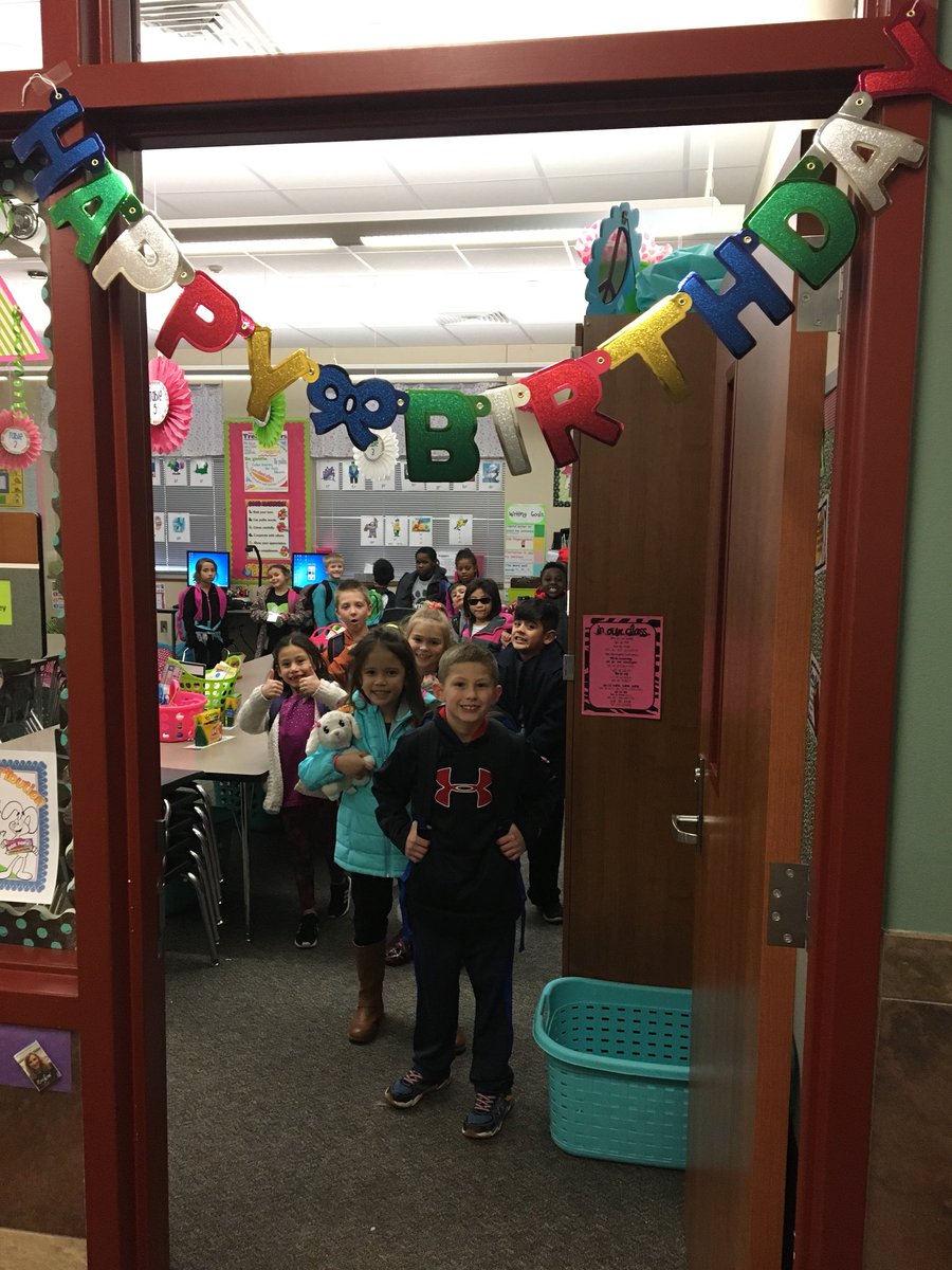 MCorley_ASE's tweet photo. So for my birthday we have decided to do #41actsofkindness! Look out ASE that’s a lot of kindness coming your way! #throwkindnesslikeitsconfetti @HumbleISD_ASE https://t.co/DY74xF6laB
