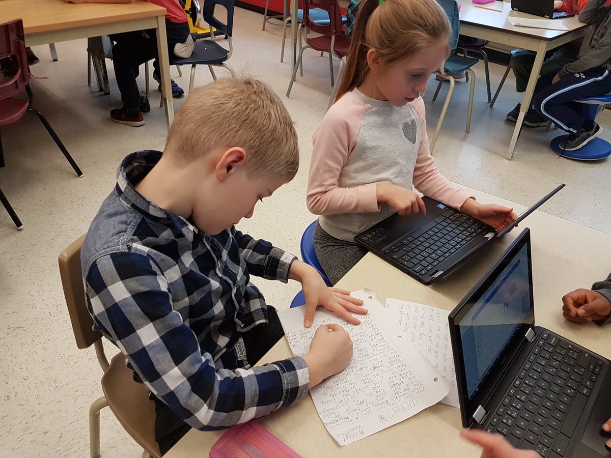 M_Tubbeh's tweet photo. Thank you for such a great workshop.We LOVED learning from you. We now have an audience for our published books. More reason to write. #BookCreator @sueconnery @rchuawilson @clearpointelem. https://t.co/EPWbBxf3bW