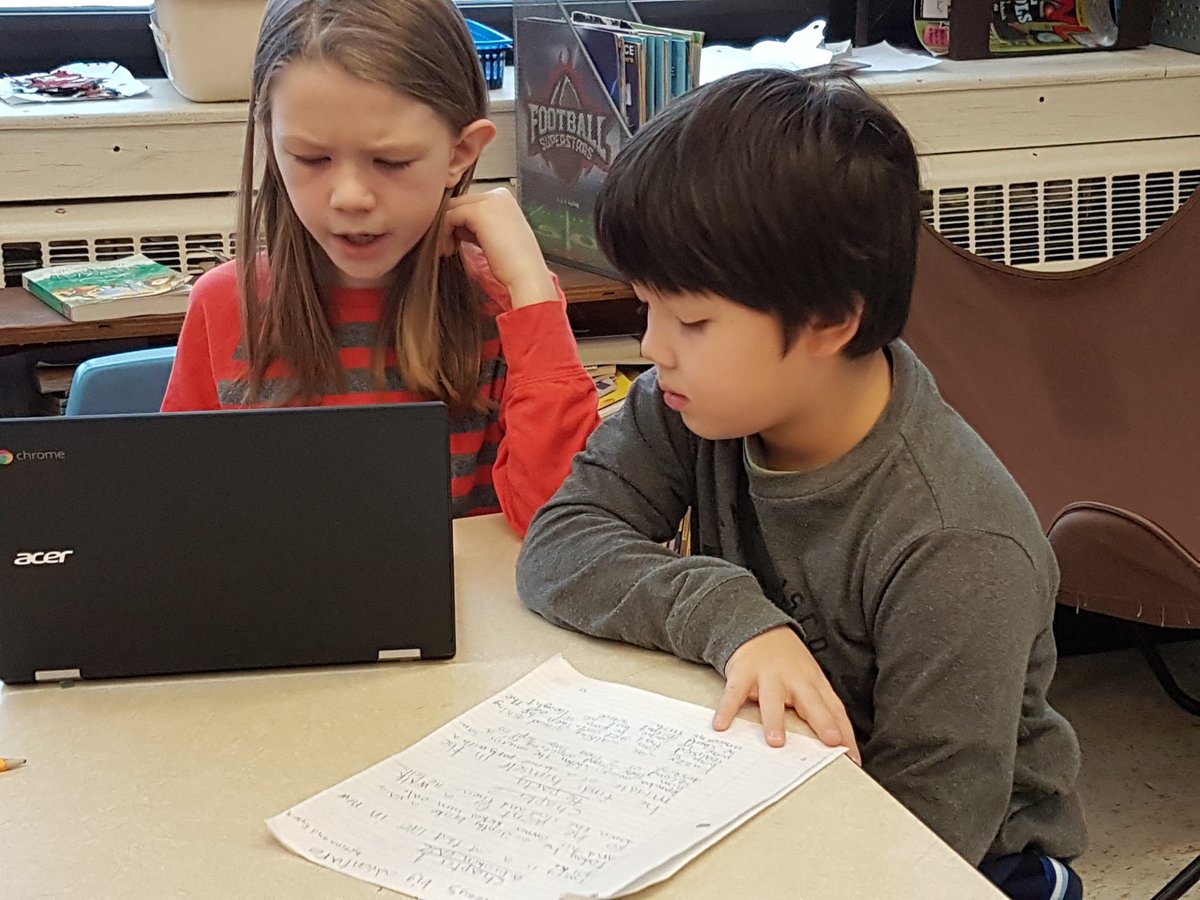 M_Tubbeh's tweet photo. Thank you for such a great workshop.We LOVED learning from you. We now have an audience for our published books. More reason to write. #BookCreator @sueconnery @rchuawilson @clearpointelem. https://t.co/EPWbBxf3bW