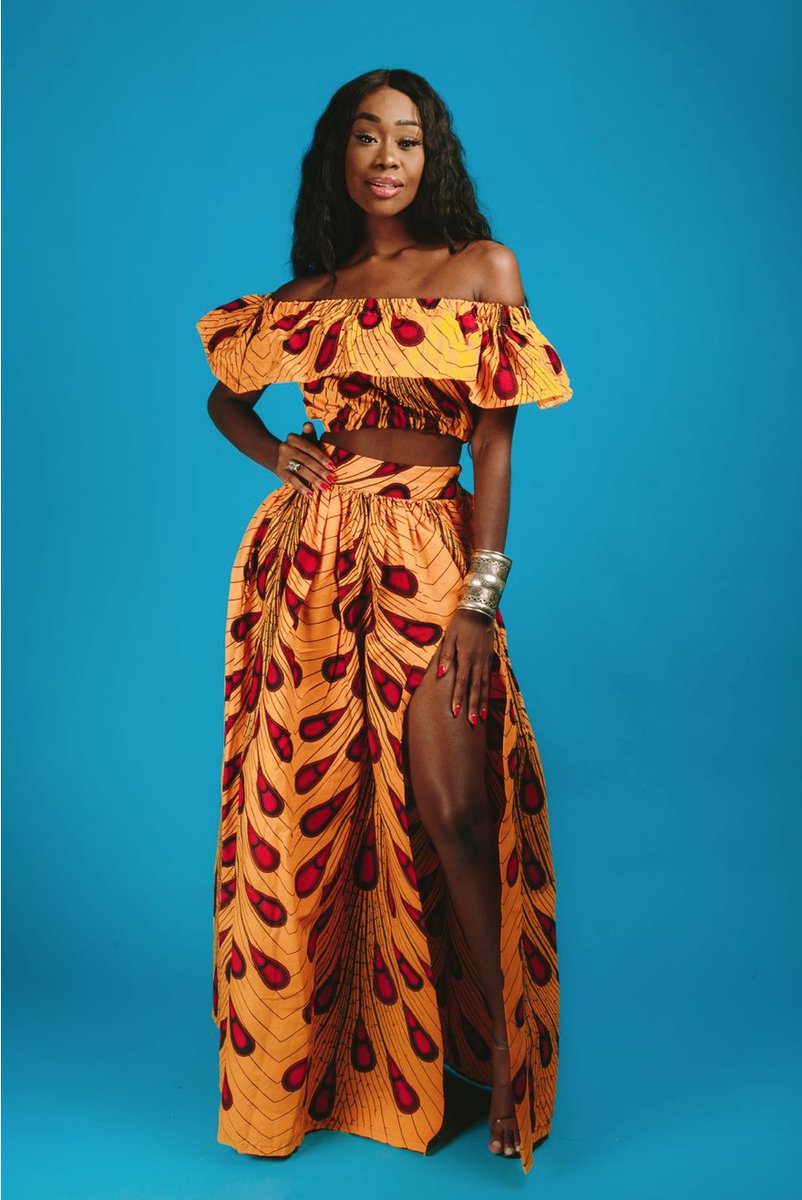 Starting the New Year with a bang featuring Ofuure an award winning African Fashion label created by Tehilah Abakasanga. The collection employs the use of African wax prints to create rich and authentic designs  blog.hofb.com/uncategorized/…