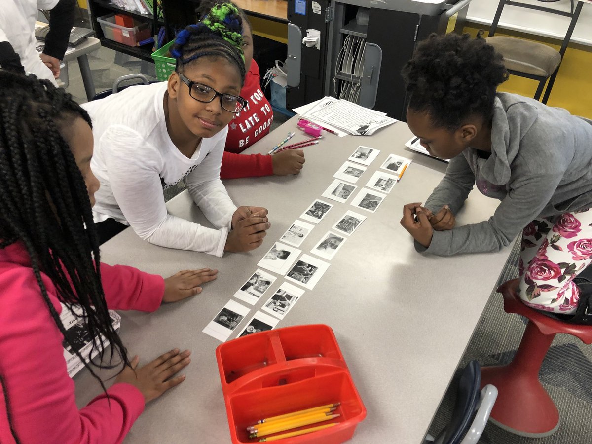 MrCTaylorHMC's tweet photo. Today we learned about producers and consumers in economics. They had to match pictures of producers with the consumers. #hmc14Rs @CompassHMC1 @Forney4th @MrsStalkerHMC @DrMikeCamp https://t.co/p4uK6ztLxV
