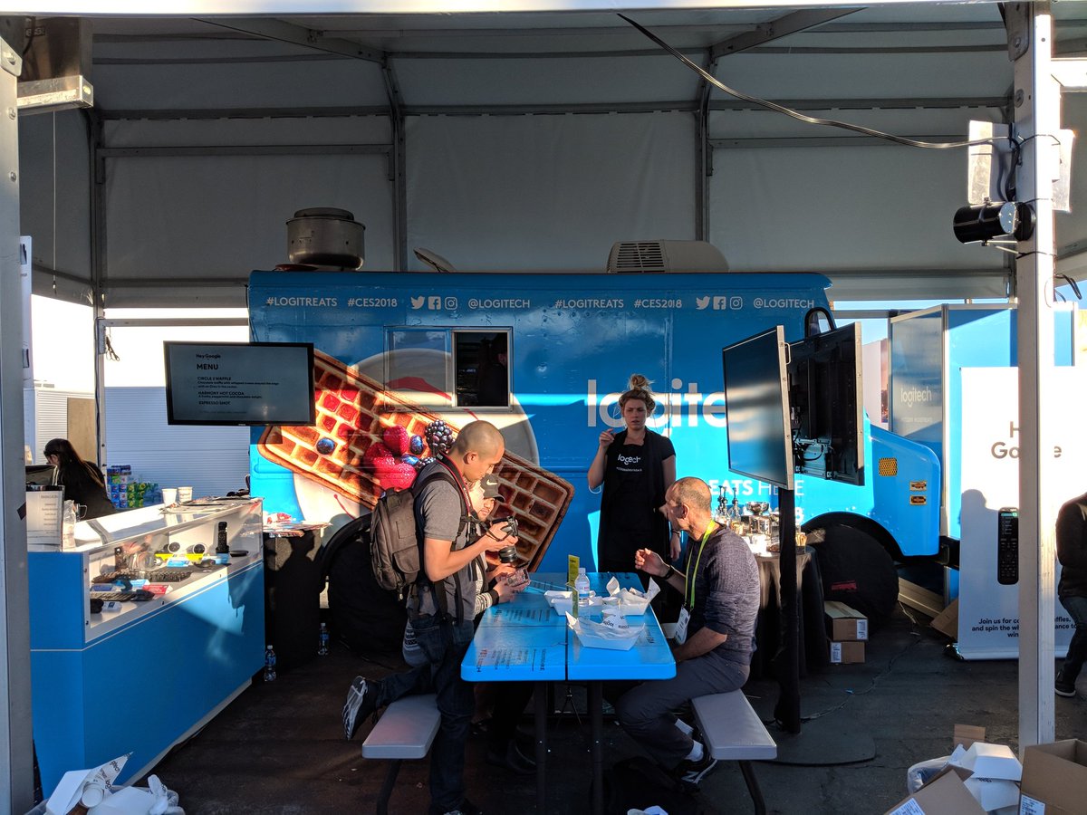 mawdlee's tweet photo. Taking a well deserved reward break to bring in the end of #ces2018 #LogiTreats https://t.co/CCZI0PN0Zs