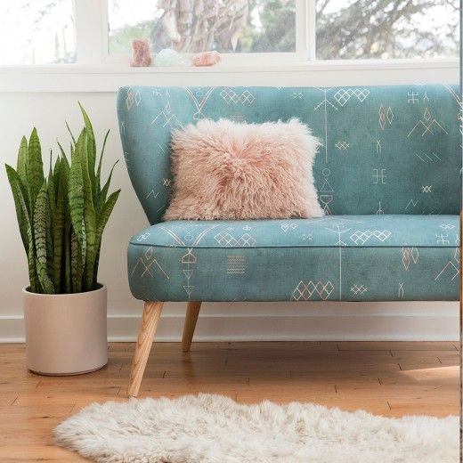 naomikirons's tweet photo. I NEED this Pillow Top Armless Love Seat by @Designlovefest for @target https://t.co/BtdnPhx4AP It's so beautiful!!! #designlovefest #target https://t.co/1lP2W5rrSd