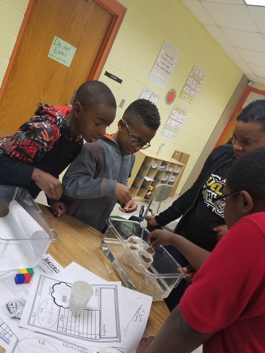 GKHughes3's tweet photo. GMMS Discovery Center
Building boats that float!!!
#STEM
#ignitestjohn https://t.co/r9XYyuAcK1