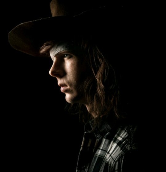 Deathofcarl's tweet photo. 〔♱〕 Carl Grimes
〔♱〕 The  little sheriff.
〔♱〕 The walking dead.

〔♱〕 Ships with chemistry.
〔♱〕 Rick and Lori.

〔♱〕 Rt please, thanks. https://t.co/PkBDHwPh39