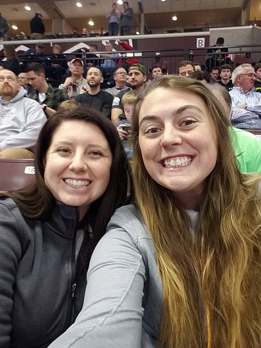 MissBrock25's tweet photo. Enjoying some basketball. #pvk8 #TOCSPS https://t.co/xXiyYc7uoQ