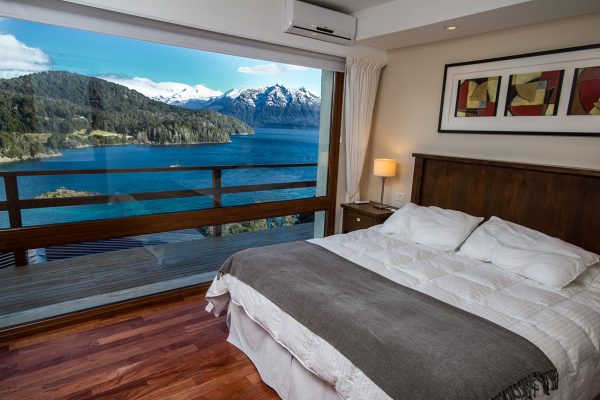 PrensaCONADU's tweet photo. VERANO 2018 ¡BENEFICIOS PARA AFILIADO/AS! - HOTEL INTERSUR AMANCAY (BARILOCHE) Situado dentro del parque nacional Nahuel Huapi,a 25km del centro de Bariloche, un lugar ideal para relajarse +INFO: https://t.co/hdqtT0MI2a … https://t.co/KGZqx3xPsT