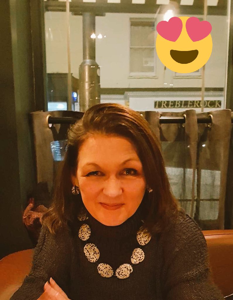 swainho's tweet photo. Night out with my mamacita 😍 https://t.co/j1iDEgDlhg