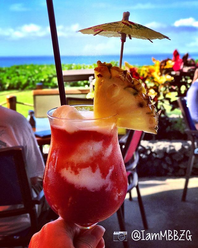 IamMBB's tweet photo. We’re on vacation now! •
•
•
#Hawaii #Maui #vacation #travel #travelogue #sightseeing #travelmore #tourist #neverstopexploring #wandering #travelgram #instatravel #wanderlust #wanderer #explorer #passport #travelpassion #beach #umbrelladrink #pinacol… https://t.co/usfrxt9WGW https://t.co/FLKBvIIO2d