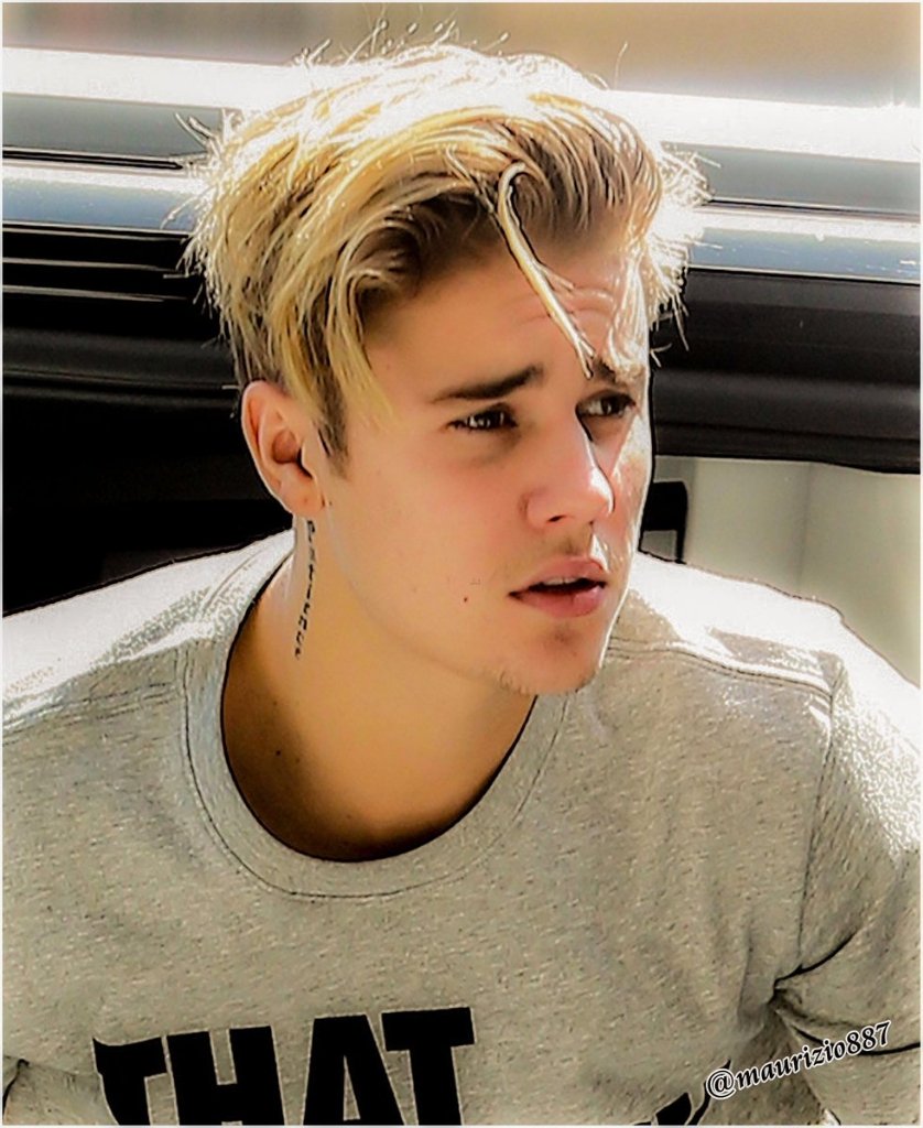 always_bieber02's tweet photo. Alguém on? Fav e rt aquiPara ajudar o Justin  #iHeartAwards #BestFanArmy #Beliebers https://t.co/AgE7J96fW7