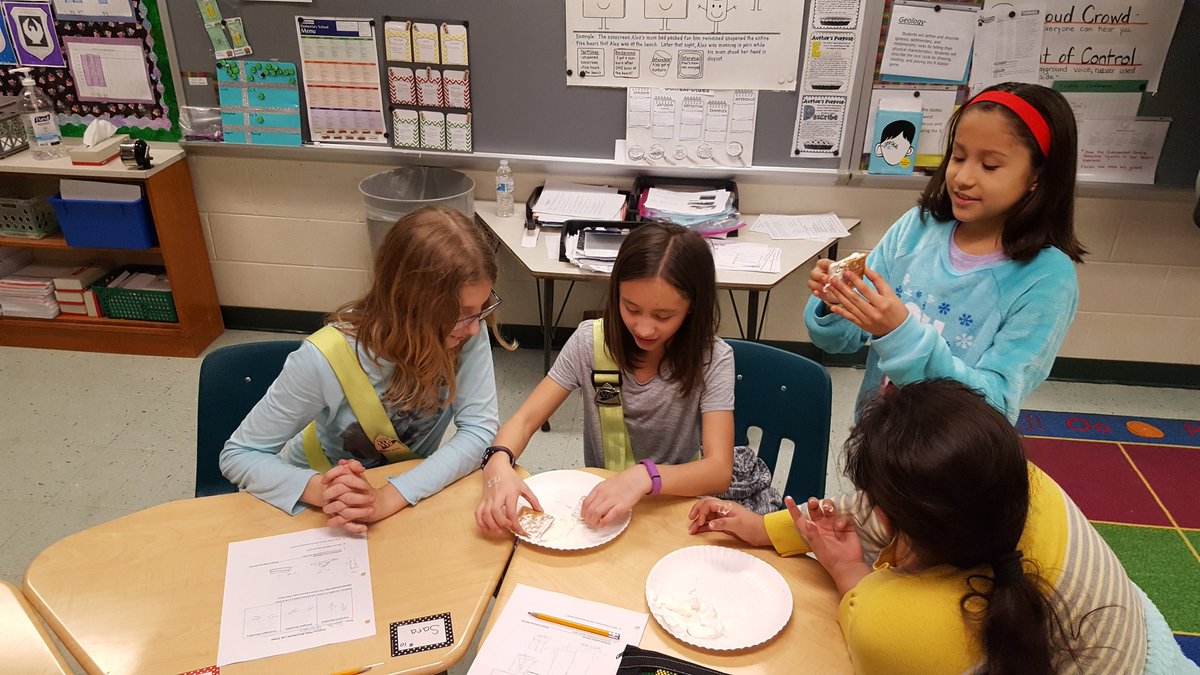 mnesputnam's tweet photo. Modeling plate tectonics @mnesputnam @MNEStheBest https://t.co/FxFCynrtI3