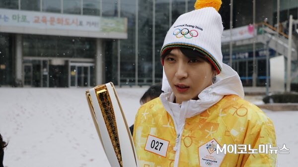 _VALENTAEK_'s tweet photo. #성화봉송 #정택운 #택운 ⛄❄ https://t.co/XUl5yKnLQg