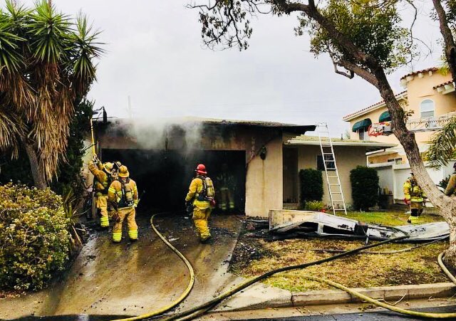ocfirefighters's tweet photo. 🔥OC Firefighters🔥
Fire rips through a San Clemente home, but further spread to neighboring homes was stopped! 
#ocfirefighters #ocfa #sanclemente #califirefighters #californiafirefighter #chiefmiller #ffprovinggrounds #socalmom #firefighter #socal #beach #fire #smoke #surfing https://t.co/PAjXGE1EnI