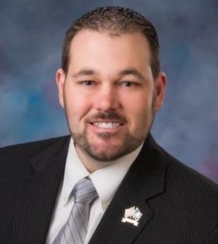Ex-Idaho lawmaker kills himself amid sex abuse investigation bit.ly/2CYvLlj?utm_so… https://t.co/8U9n2jWRmR