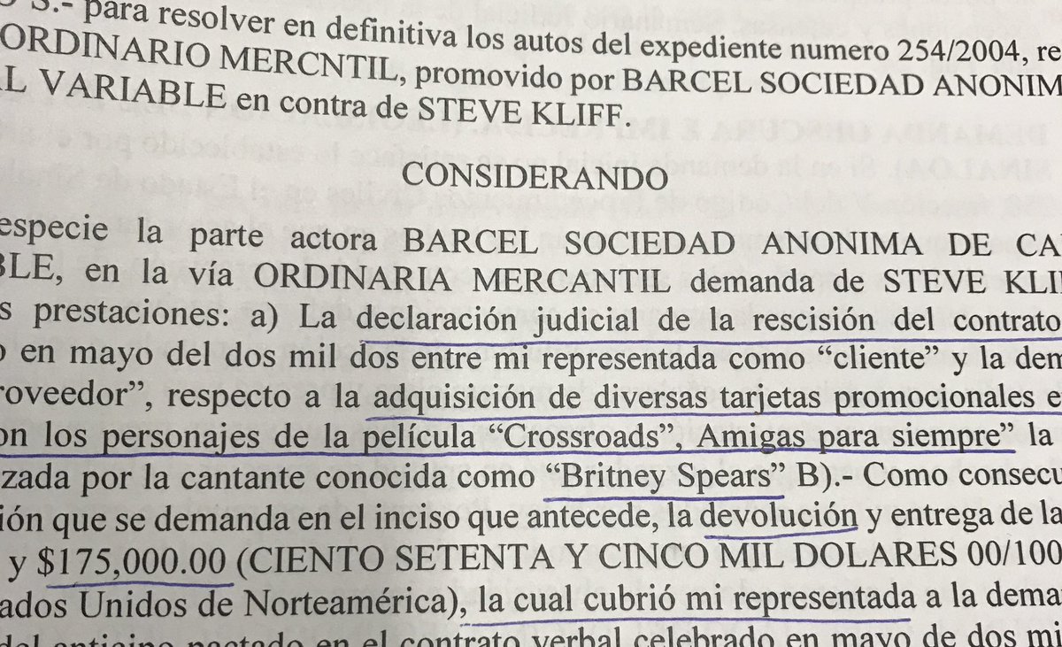 luciagarza's tweet photo. nunca en mi ejercicio profesional ni estudios jurídicos esperé toparme el nombre de Britney Spears en algo 🤩 #imnotagirl #notyetawoman https://t.co/oLB9XN4xAN