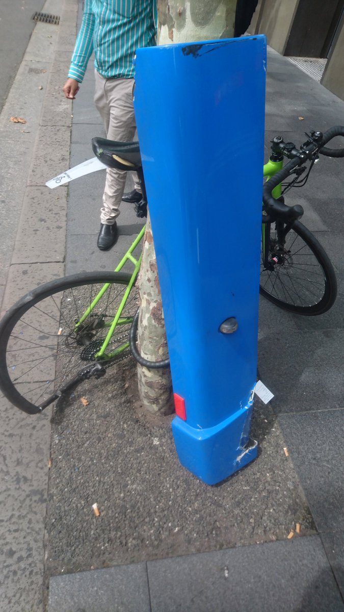 brooner's tweet photo. Hi @BusesInfo, one of your buses (1952) left part of it attached to my bike when locked in the street. I'll swap it for a new frame &amp; wheel. https://t.co/UoQI2LACox