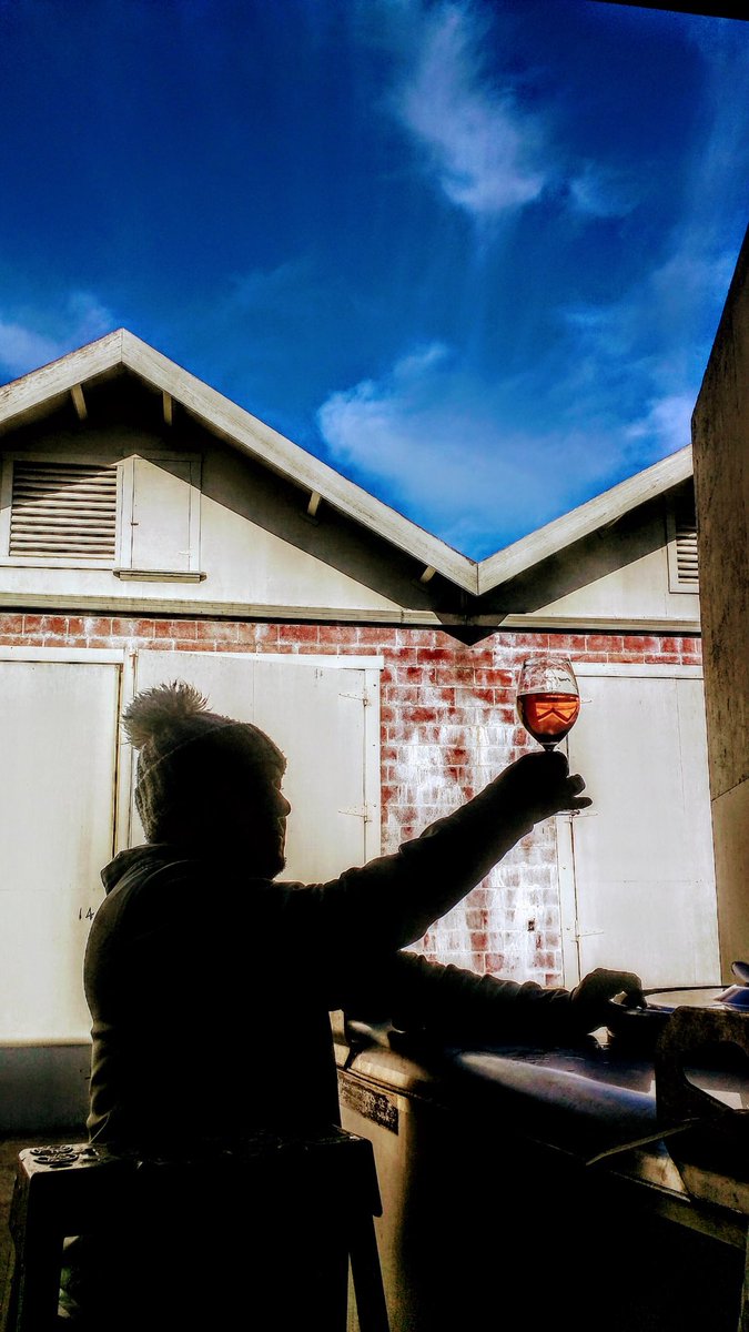debido940's tweet photo. It’s a rosé kind of day @vintapwine https://t.co/JU9mh0Biow