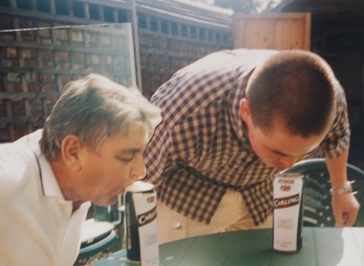 Muggerbass's tweet photo. #class #beeroclock #2001AD @fraudsterboosh @Sniffer74 https://t.co/prbFygE0dE