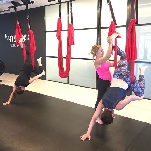 HappyPhysio's tweet photo. Look at our amazing aerial yoga girls smashing out this amazing inversion 👊🏼☺️ #makinglifebetter #getbetterquick #makinglifebetter https://t.co/V0sBpNkFNs https://t.co/s1VH2PBMUY