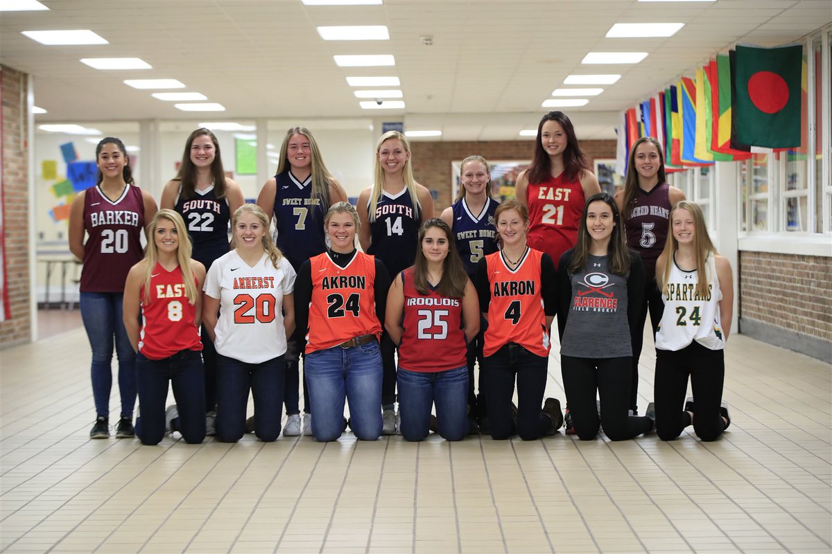 bufnewspreptalk's tweet photo. Meet the members of the 2017 All-Western New York field hockey first team: https://t.co/AKlptU4uI0 https://t.co/YFtxFzrWaF