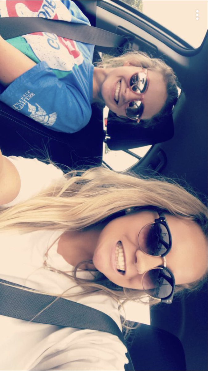 kennedywest01's tweet photo. Thankful💛💛 https://t.co/zF6O5DyLl9