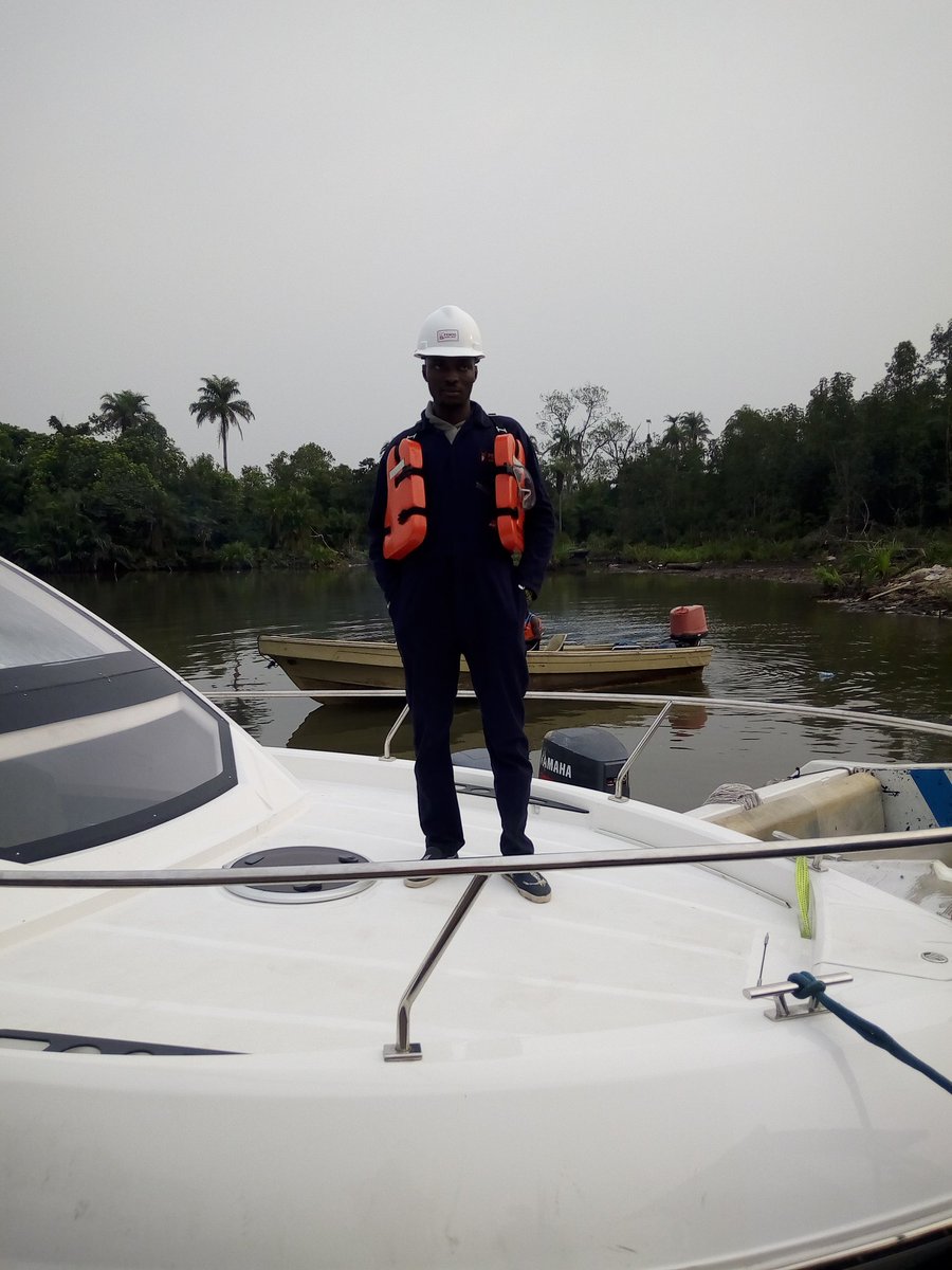 RMulade's tweet photo. Working time https://t.co/Pi752196vA