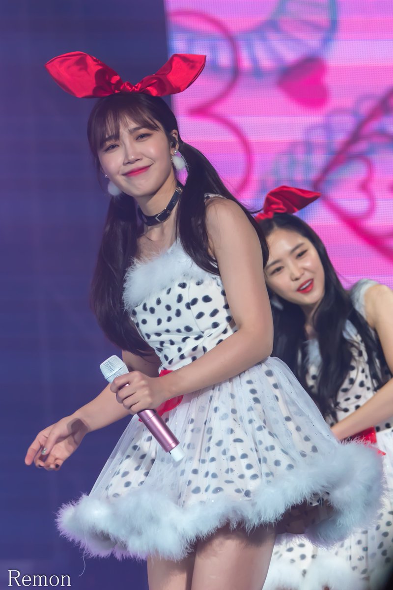 Apink_remon's tweet photo. 180112 #Apink #Eunji(@Apinkjej) at Apink 4th Concert＜PINK SPACE 2018＞Day1 https://t.co/E95qetPXtH