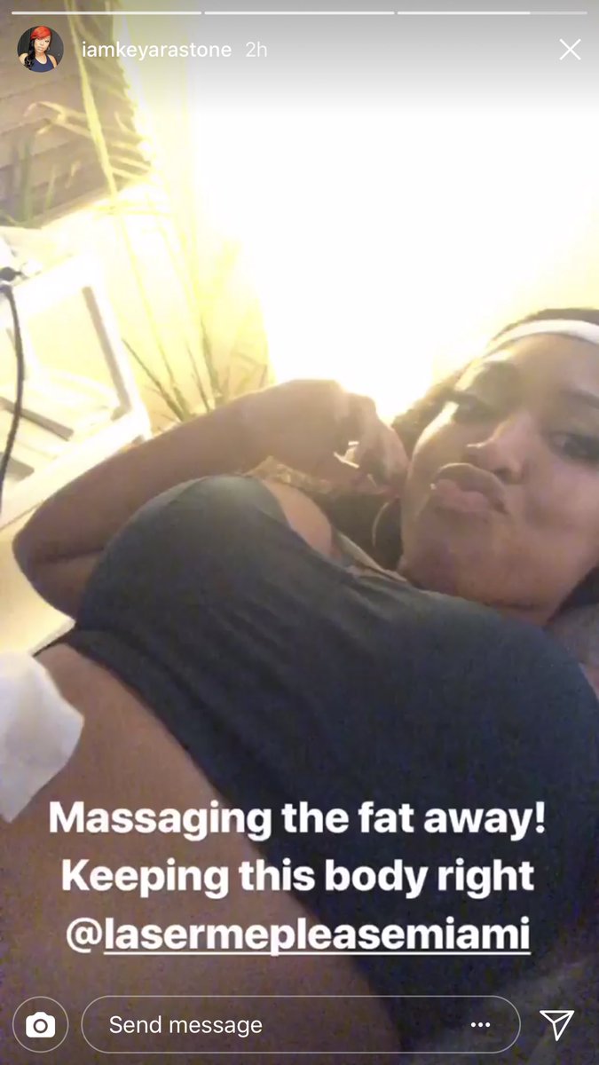 Marleana_Wells's tweet photo. @GUNPLAYMMG  #KEYARASTONE #ChicagoBae #Chiraq #chicago #LAHHMiami #LAHH #marleanawells #snatchthat #snatched #miami @LoveHipHopVH1 @flawlessiconspa @Itsvixen 💋 @RickRoss https://t.co/jY05gbkmCR
